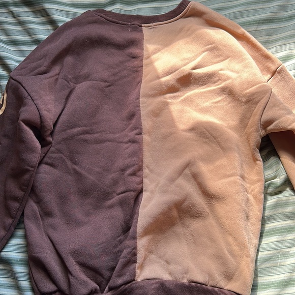 Royalty Sweater 👑 - Picture 3 of 3